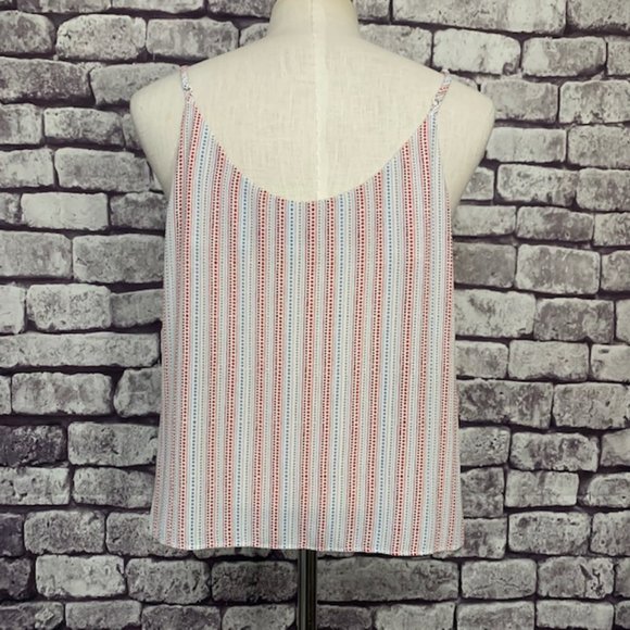 Simply Styled Blouse W/ Front Ruffle Size LP - Picture 6 of 9